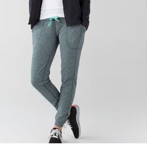 Lululemon Base Runner Jogger Pants Green